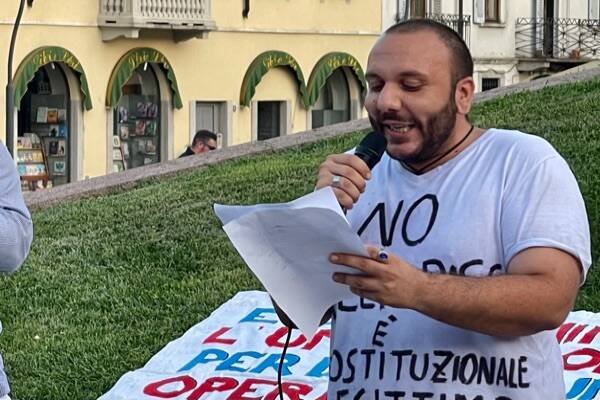Gaetano Rotondo, presidente del Comitato Liberi Pensatori, durante un evento pubblico